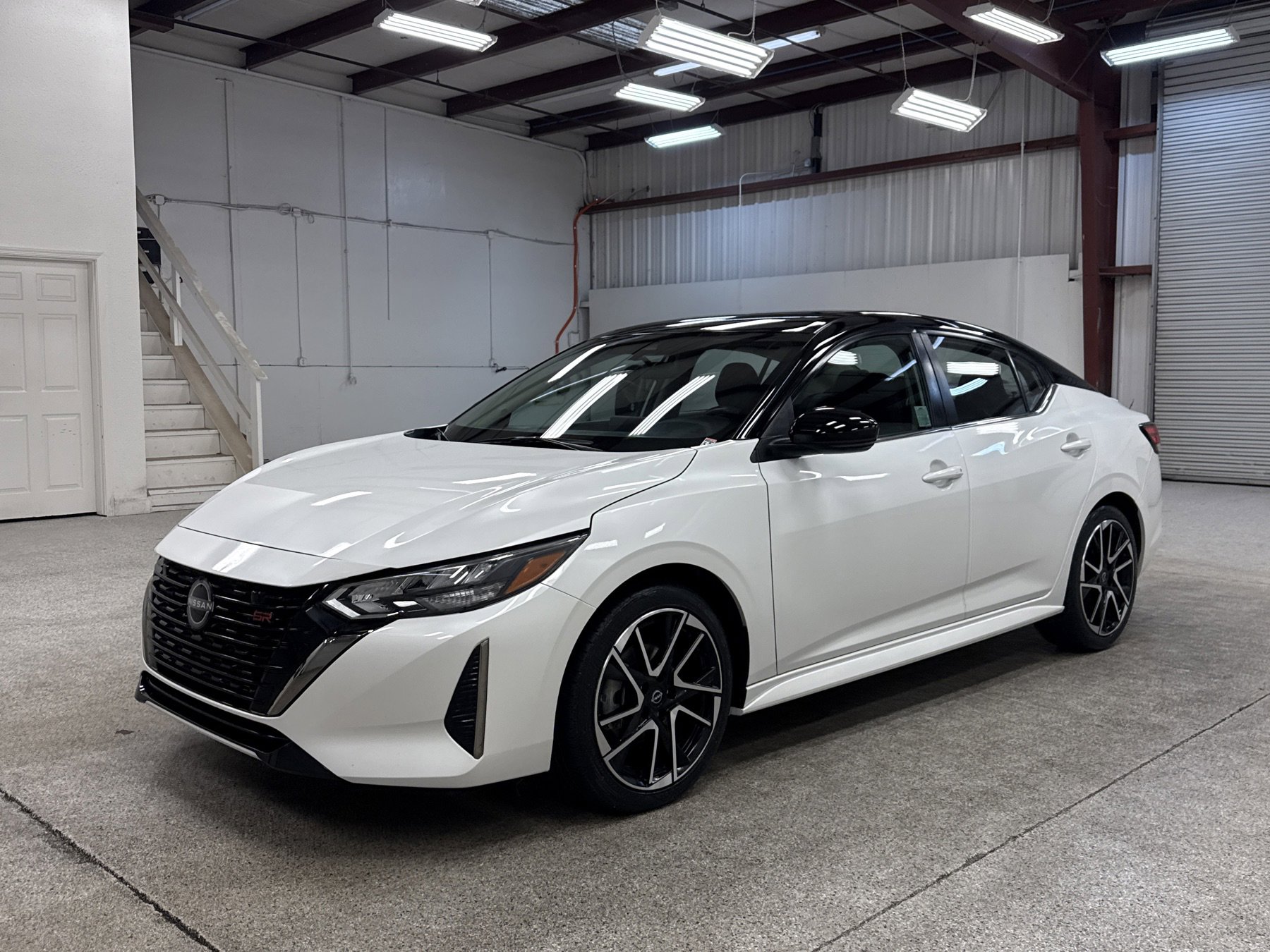 Used 2024 Nissan Sentra SR image 1