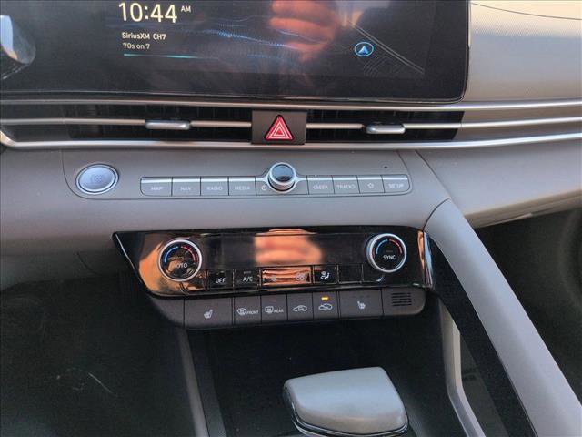 Used 2023 Hyundai Elantra SEL w/ Convenience Package FWD image 15