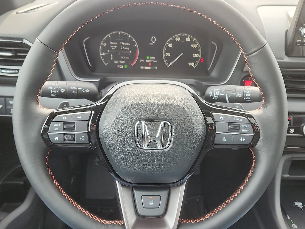 New 2025 Honda Pilot TrailSport image 7