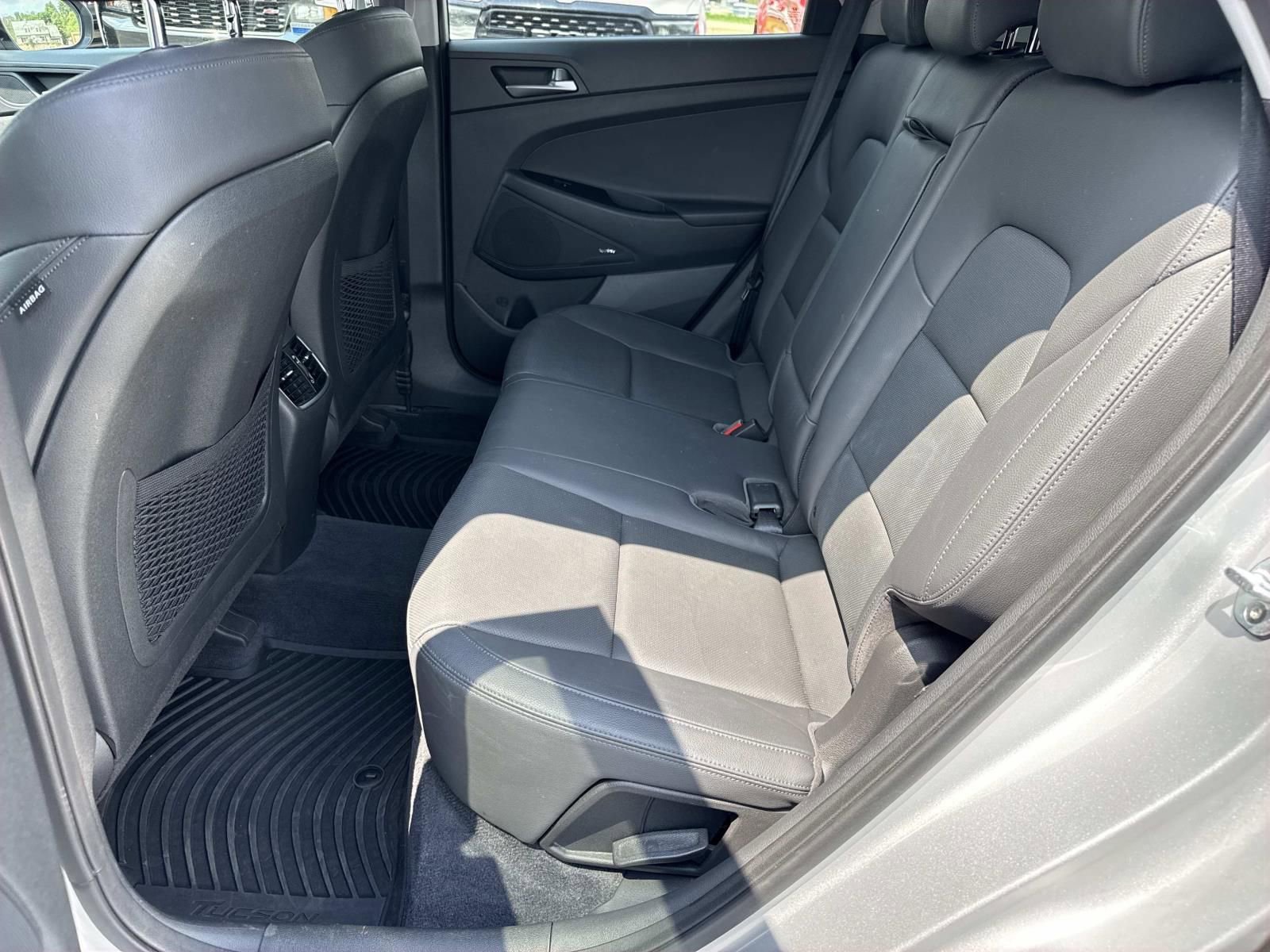 Used 2017 Hyundai Tucson SE Plus AWD/4WD image 28