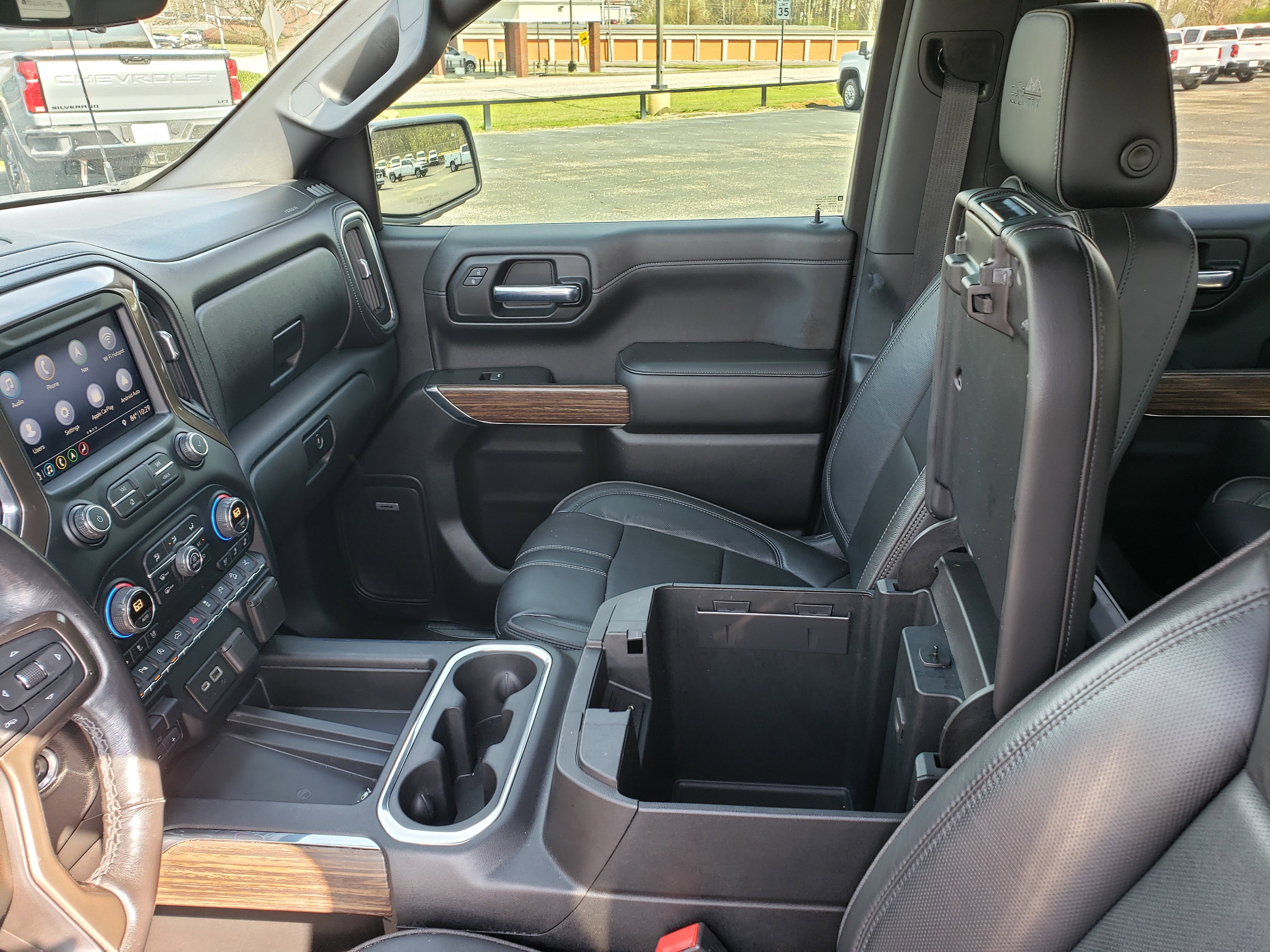 Used 2019 Chevrolet Silverado 1500 High Country w/ Technology Package image 25