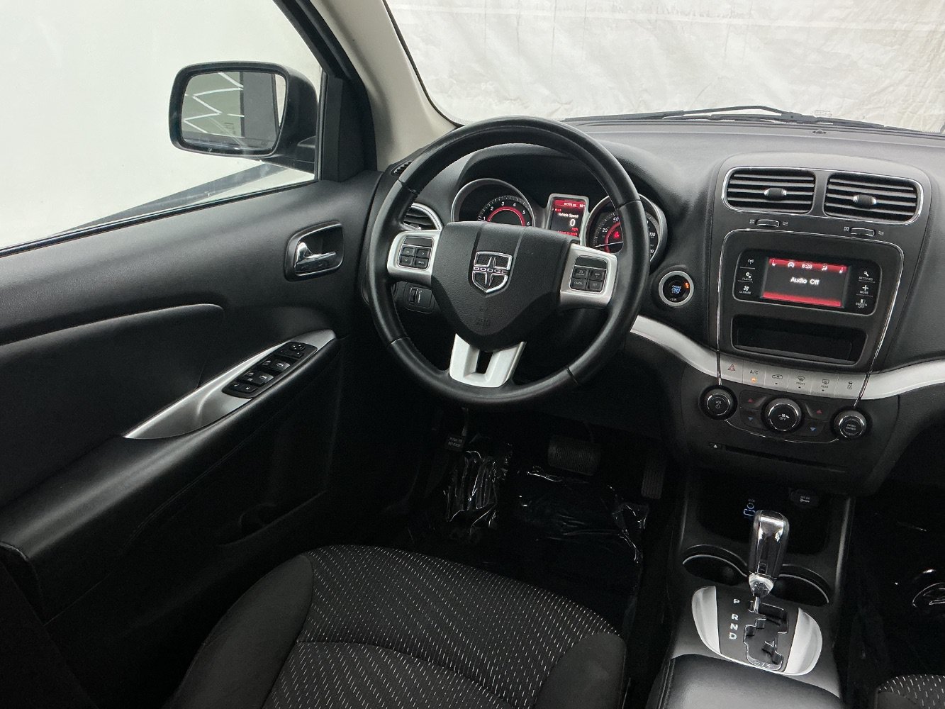 Used 2018 Dodge Journey SXT w/ Premium Group FWD image 31