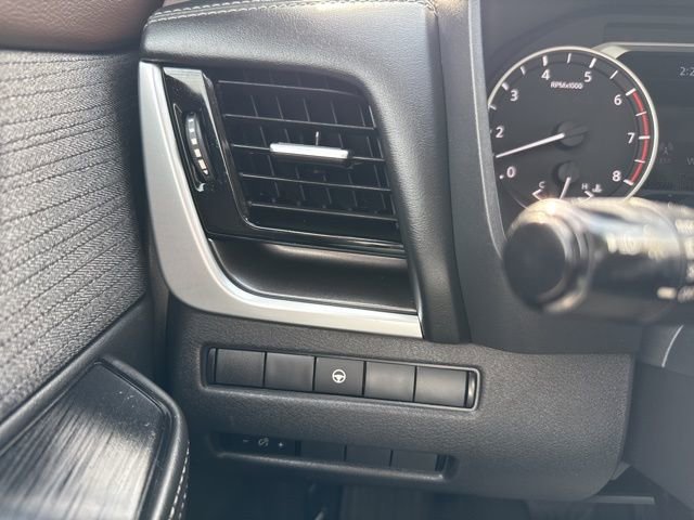 Used 2022 Nissan Rogue SV image 17