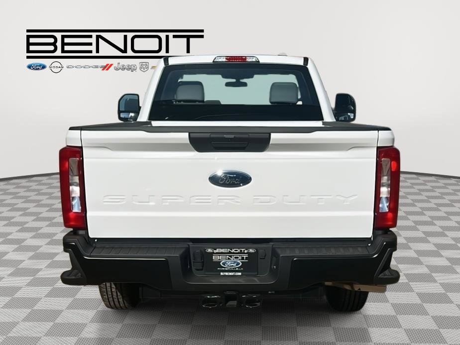 New 2026 Ford F250 XL w/ F-250 >10K GVWR Package image 6