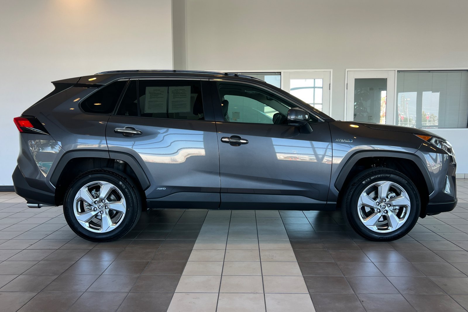 Certified 2021 Toyota RAV4 Limited AWD/4WD image 3