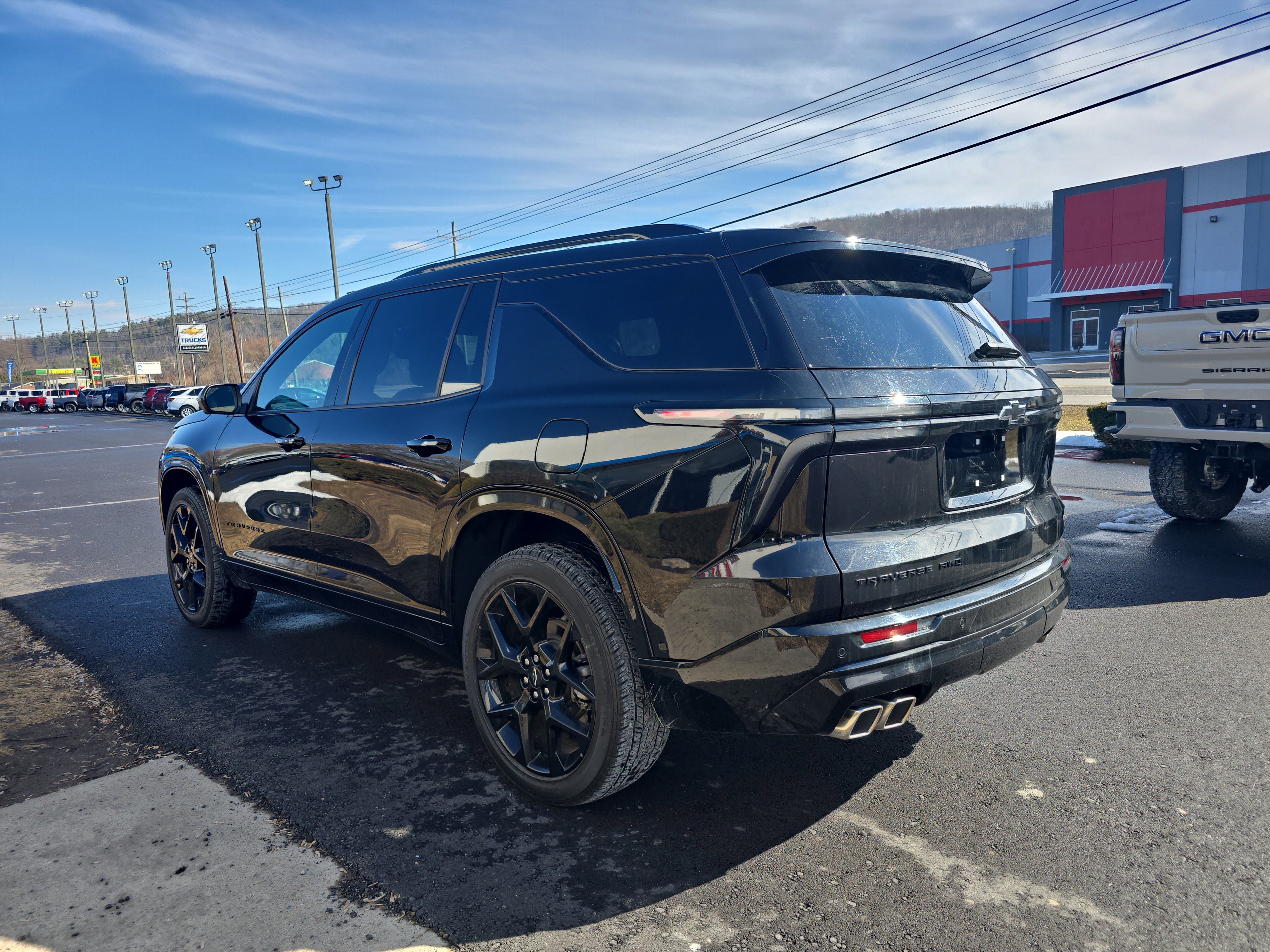 Used 2024 Chevrolet Traverse RS w/ LPO, Floor Liner Package image 6