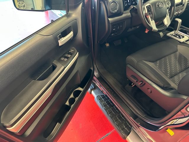 Certified 2018 Toyota Tundra SR5 w/ TRD Off Road Package AWD/4WD image 9