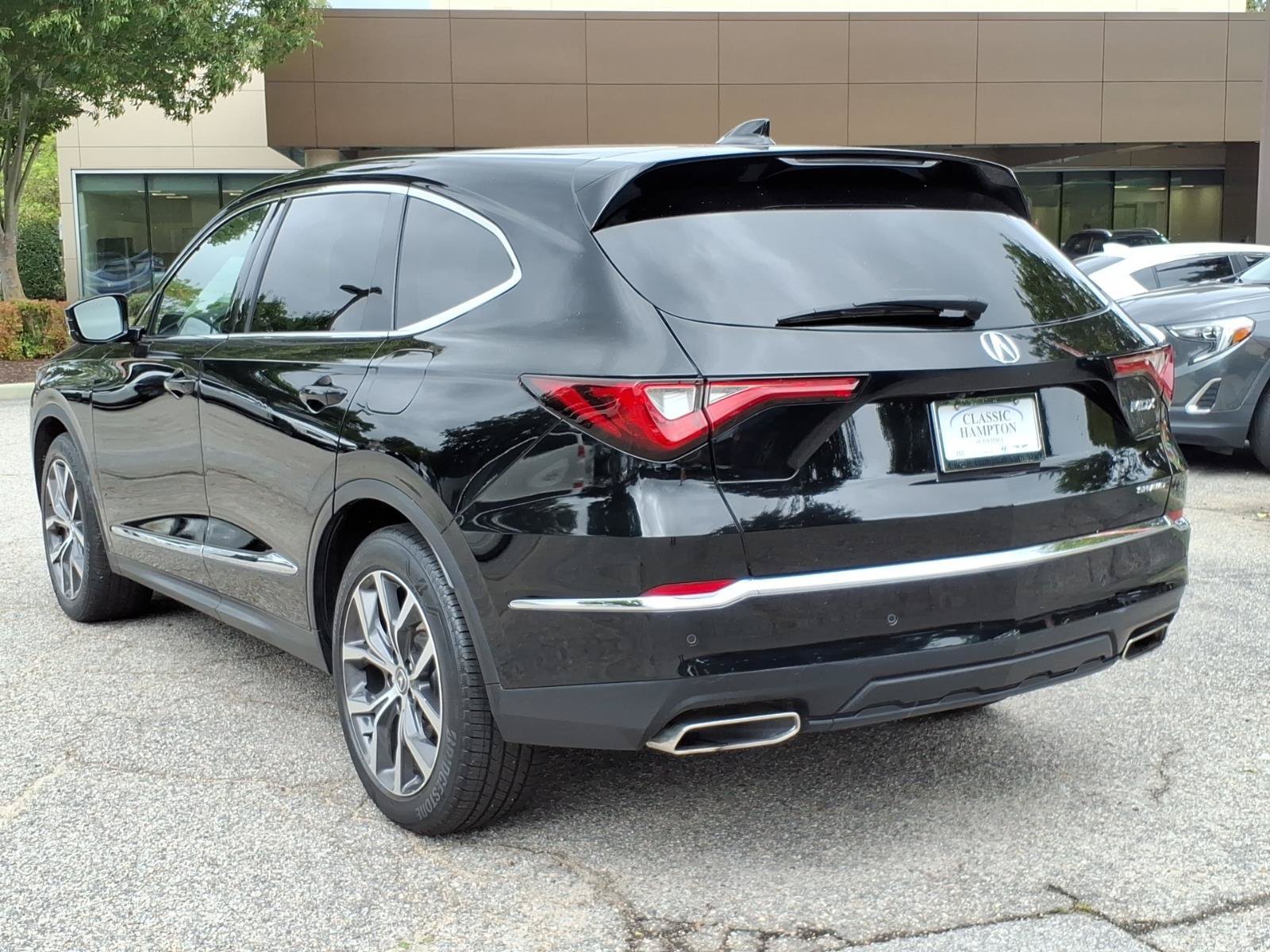 Used 2023 Acura MDX w/ Technology Package AWD/4WD image 10