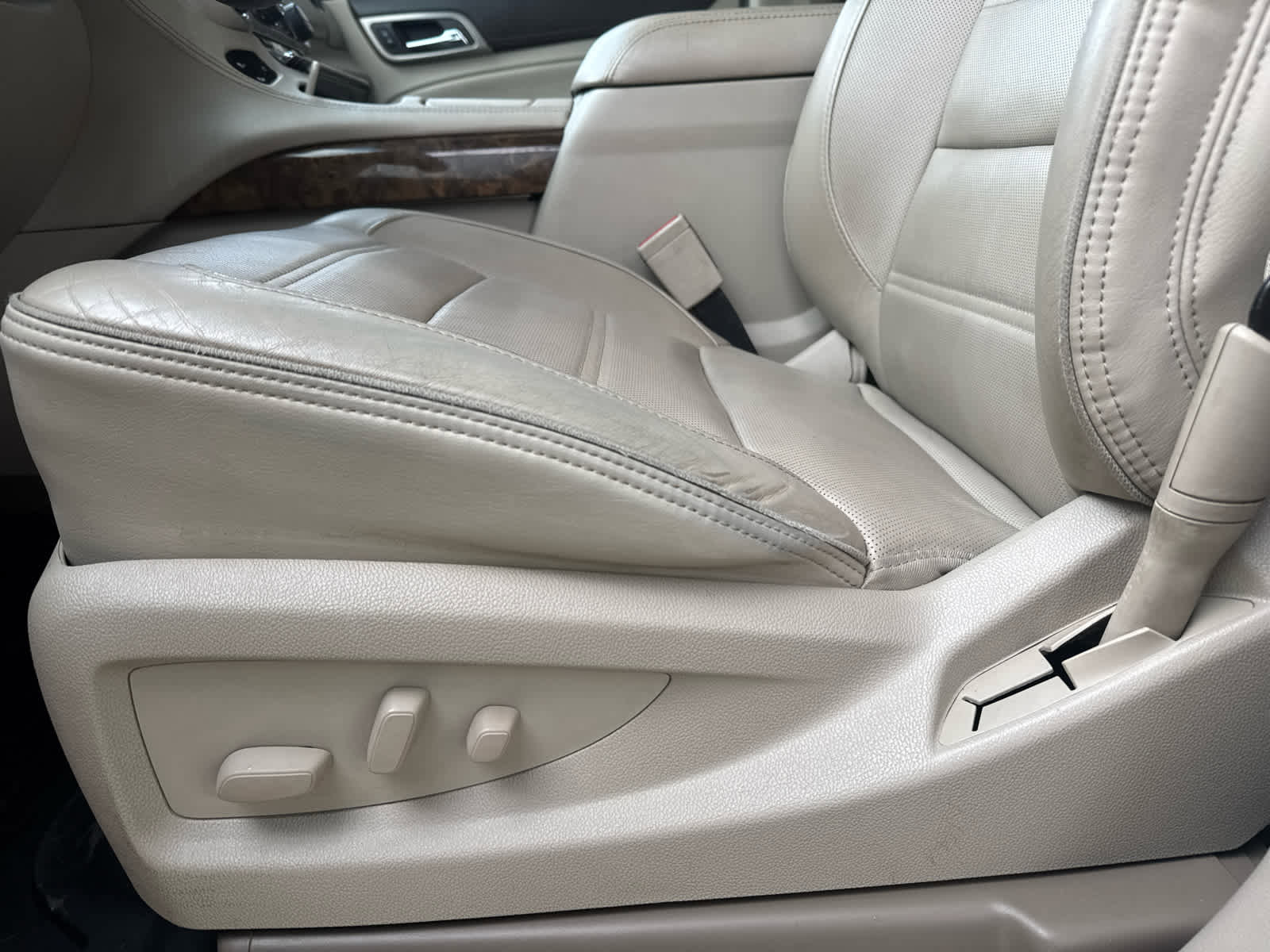 Used 2015 GMC Yukon Denali w/ Touring Package image 10