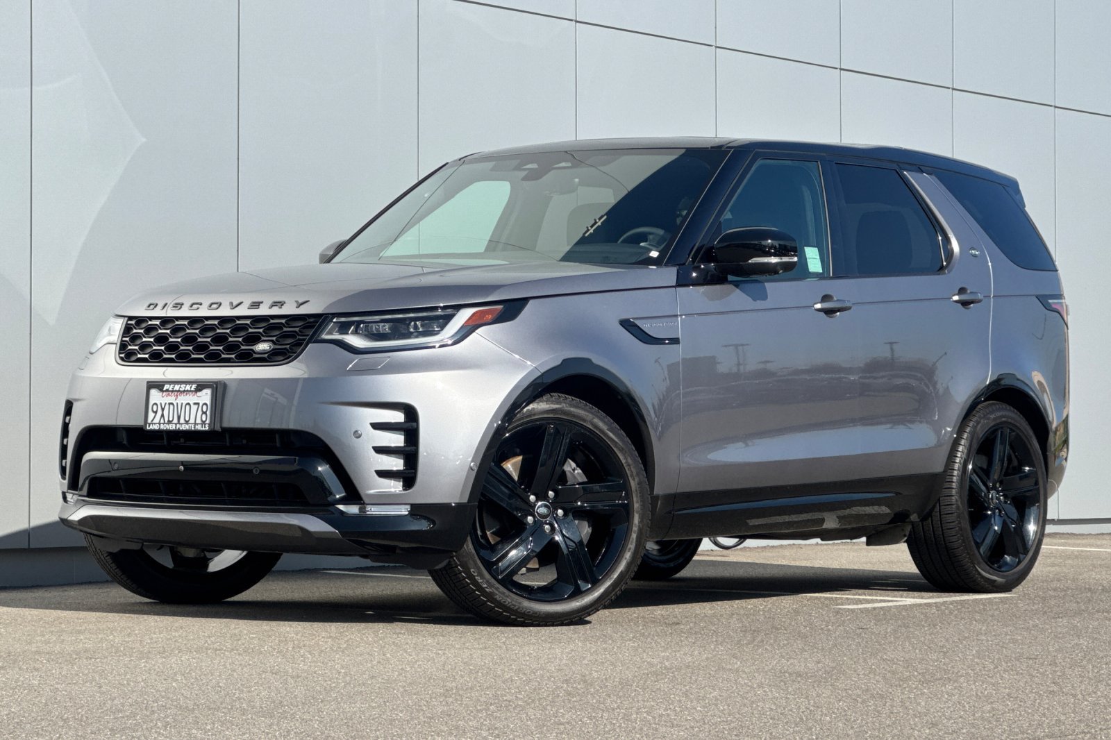 Certified 2025 Land Rover Discovery Dynamic SE