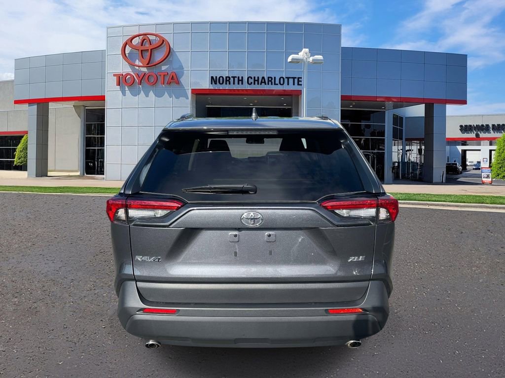 Used 2025 Toyota RAV4 XLE w/ Convenience Package FWD image 9
