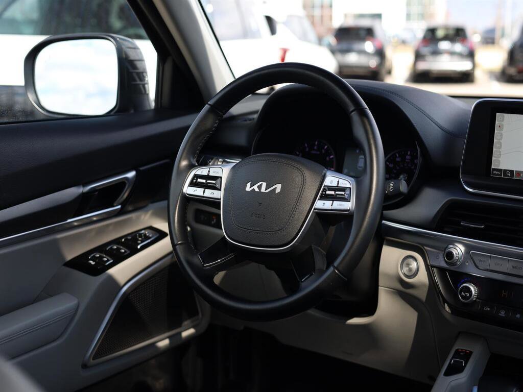 Used 2022 Kia Telluride S image 10