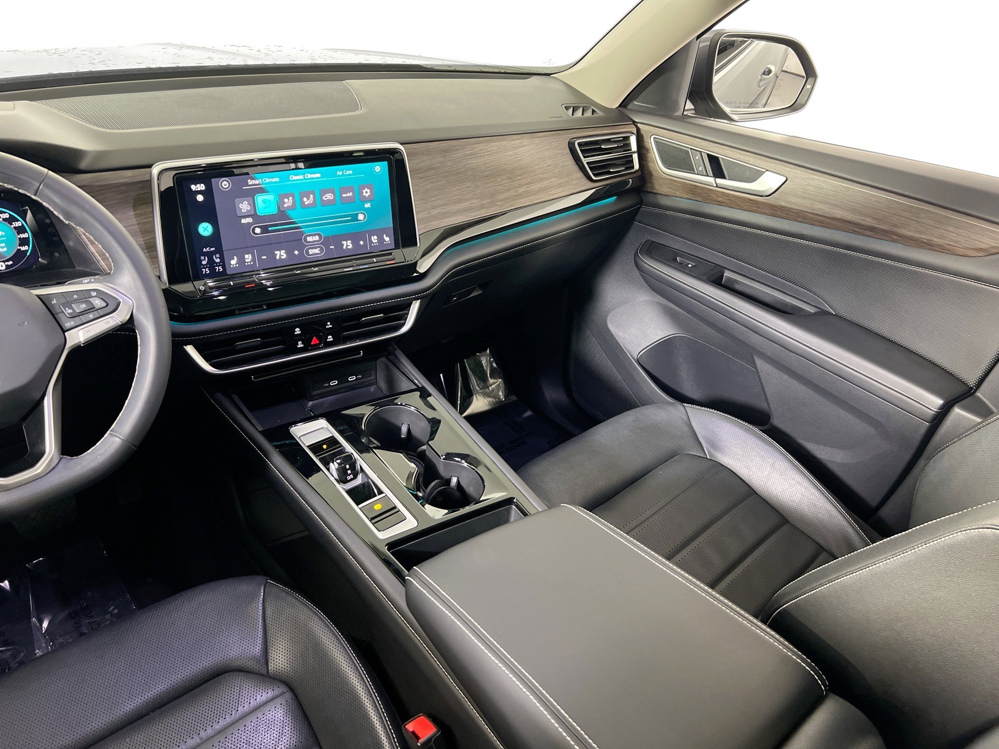 Used 2024 Volkswagen Atlas SEL image 24