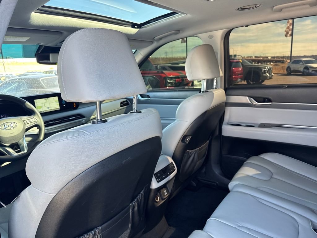 Used 2022 Hyundai Palisade SEL w/ 8P Bench Seat Package image 32