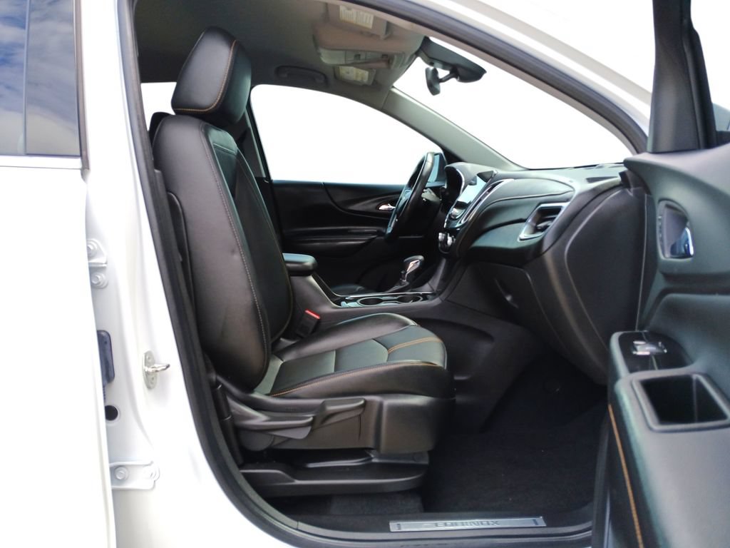 Certified 2022 Chevrolet Equinox Premier w/ LPO, Floor Liner Package FWD image 29
