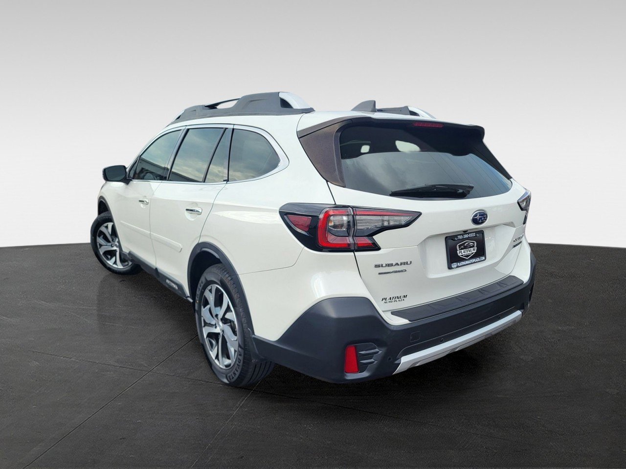Used 2022 Subaru Outback Touring XT image 7