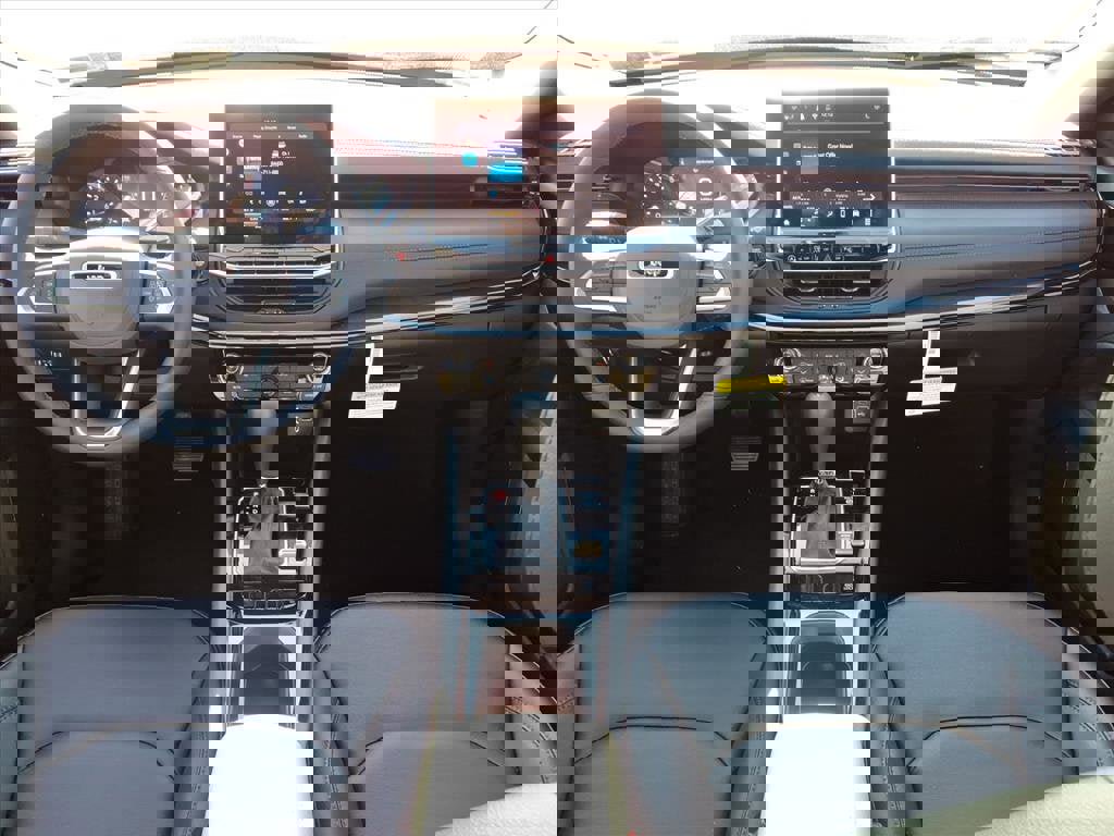 New 2026 Jeep Compass Limited image 4