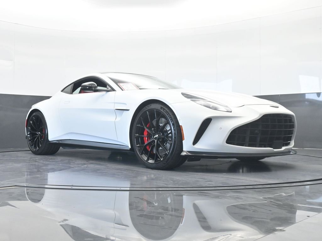 Used 2025 Aston Martin V8 Vantage Coupe image 77