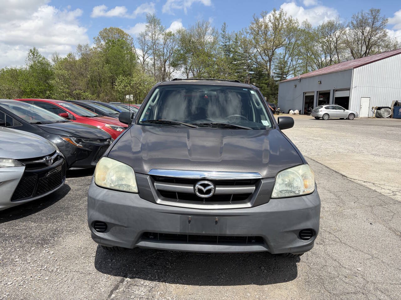 Used 2005 MAZDA Tribute I FWD image 8