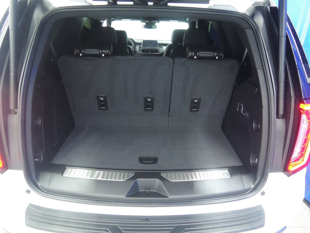 Used 2024 GMC Yukon AT4 w/ AT4 Premium Plus Package image 31