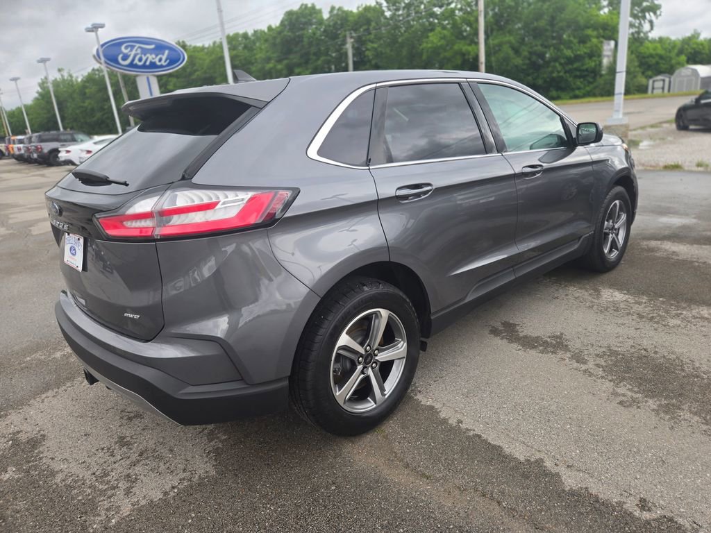 Used 2024 Ford Edge SEL w/ Convenience Package AWD/4WD image 4