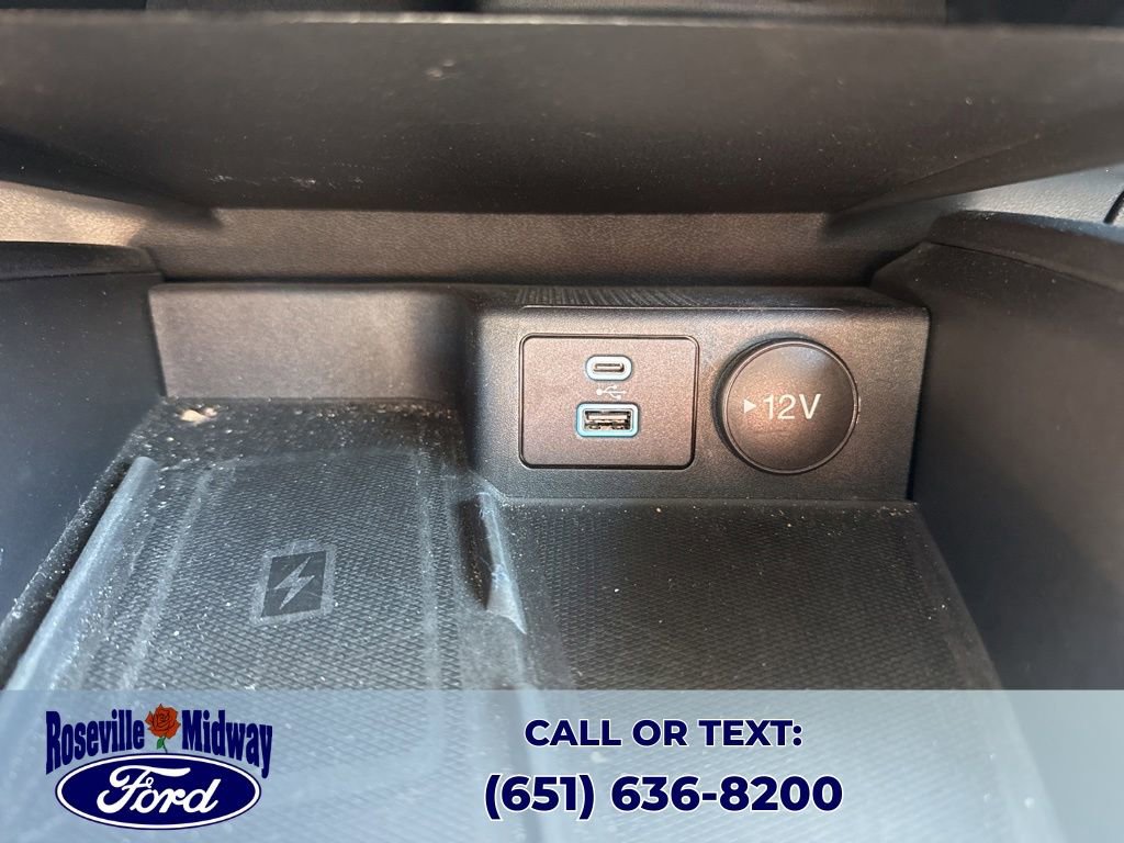 Used 2023 Ford Escape Platinum w/ Premium Technology Package AWD/4WD image 16
