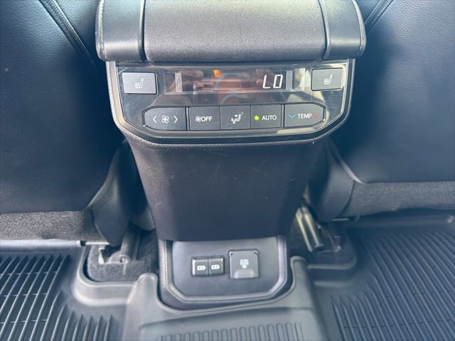 Used 2022 Toyota Highlander Platinum image 20