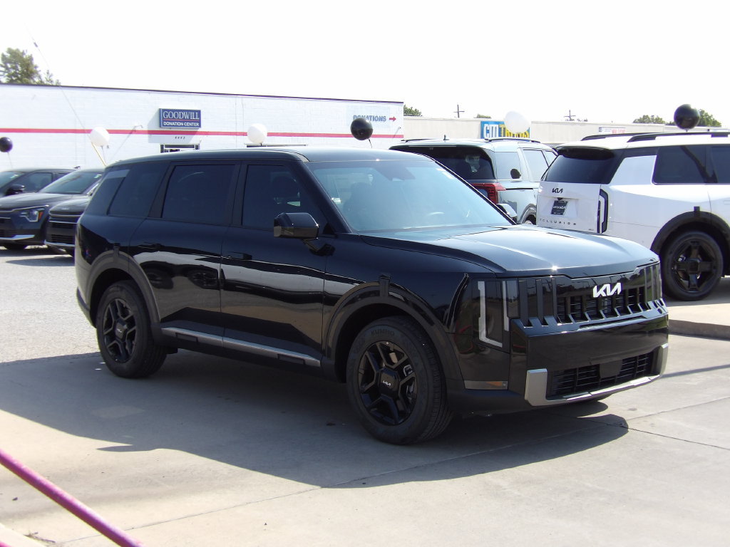 New 2027 Kia Telluride LX w/ Towing Package FWD image 4