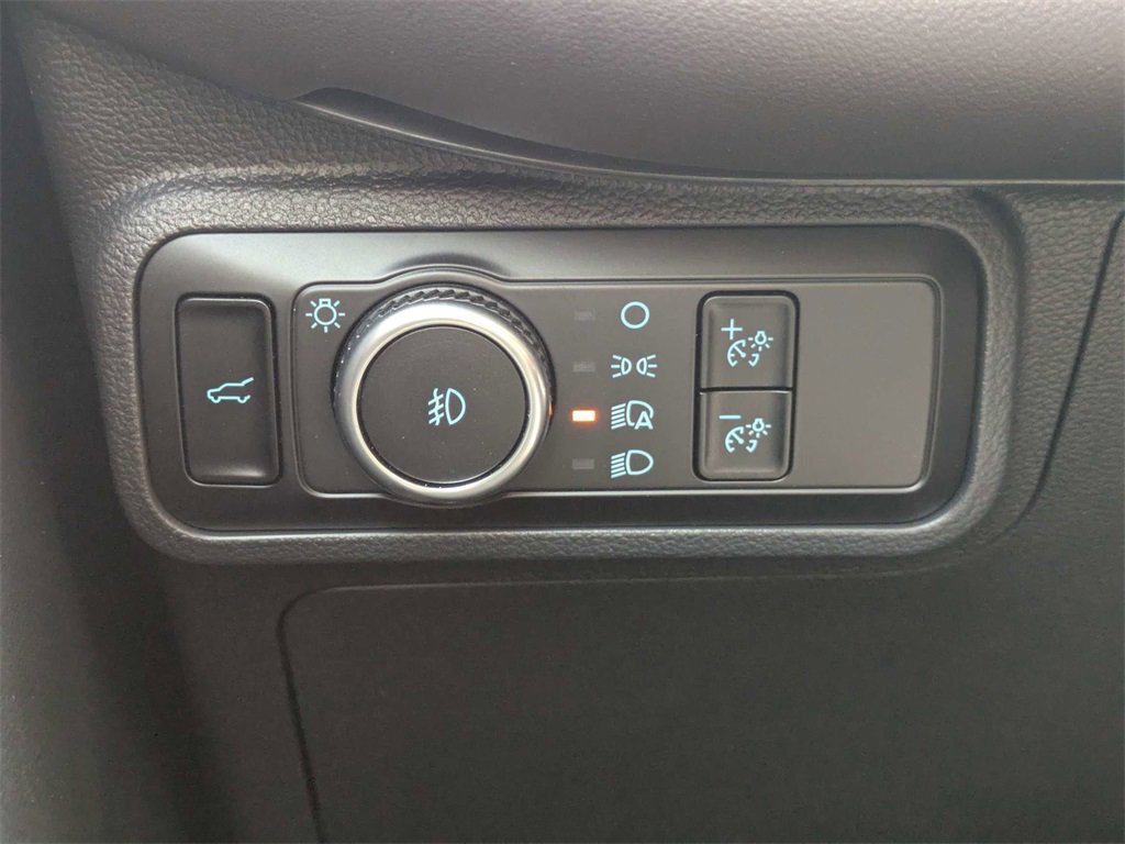 Used 2025 Ford Explorer Platinum w/ Ultimate Package image 28