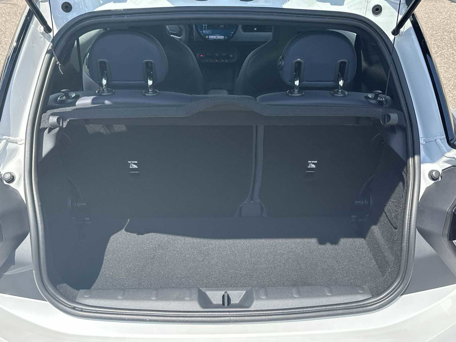 Used 2025 MINI Cooper 2-Door Hardtop image 25