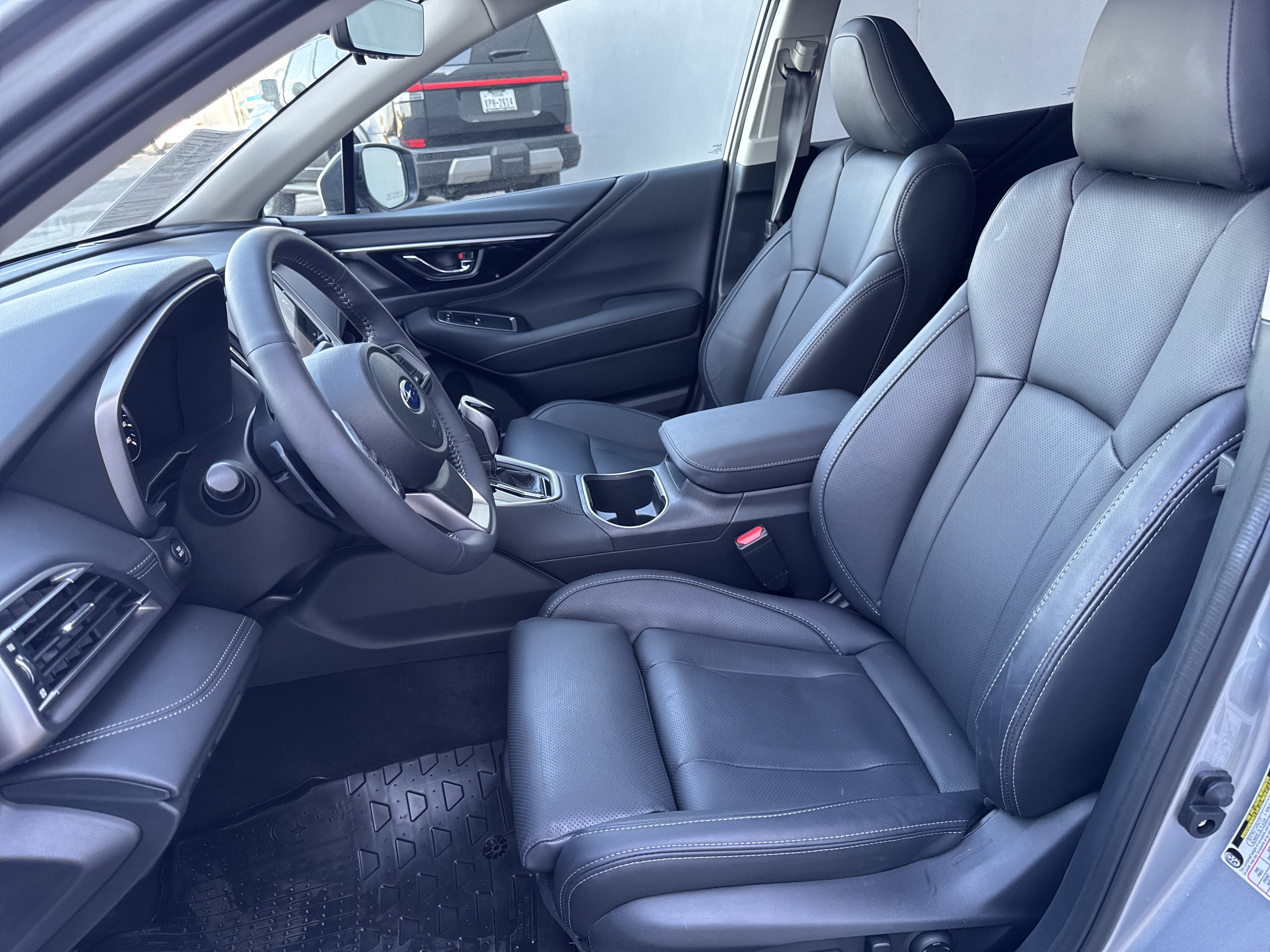 Used 2025 Subaru Outback Touring XT image 27