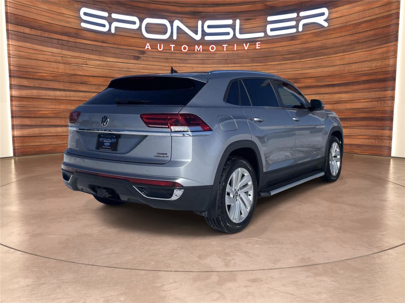 Used 2023 Volkswagen Atlas Cross Sport SE AWD/4WD image 7
