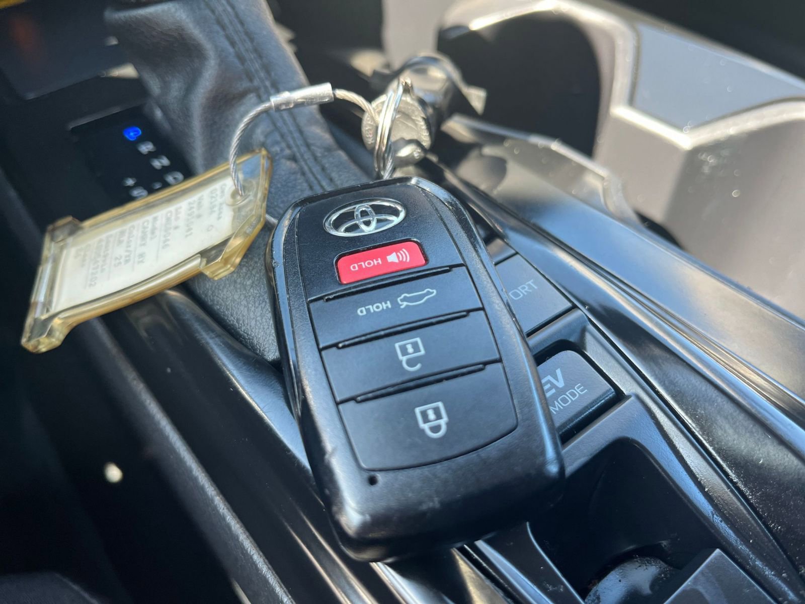 Used 2025 Toyota Camry LE image 21