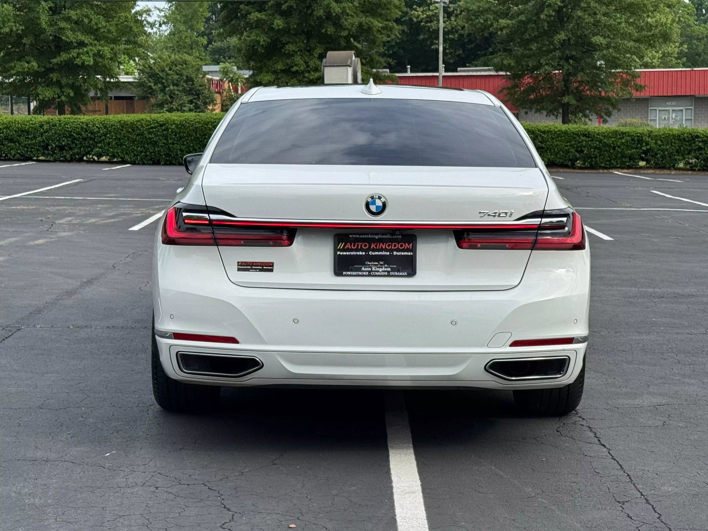 Used 2020 BMW 740i image 7