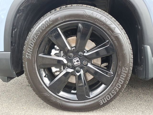 Certified 2025 Honda Pilot Black Edition image 8