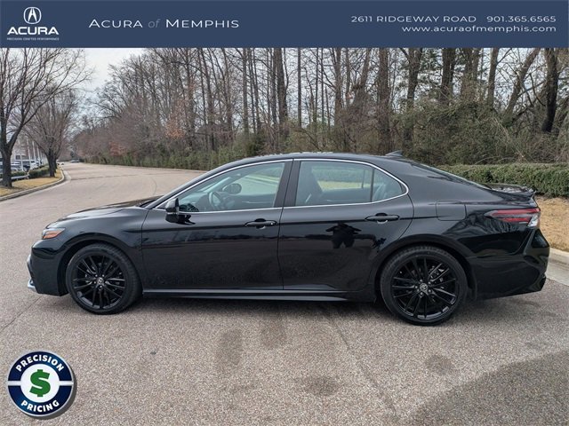 Used 2023 Toyota Camry XSE image 2