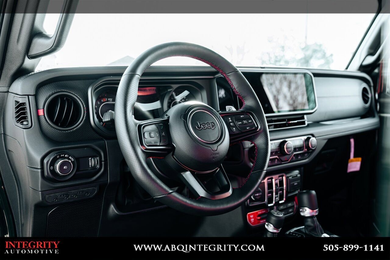 Used 2024 Jeep Wrangler Unlimited Rubicon 392 image 20