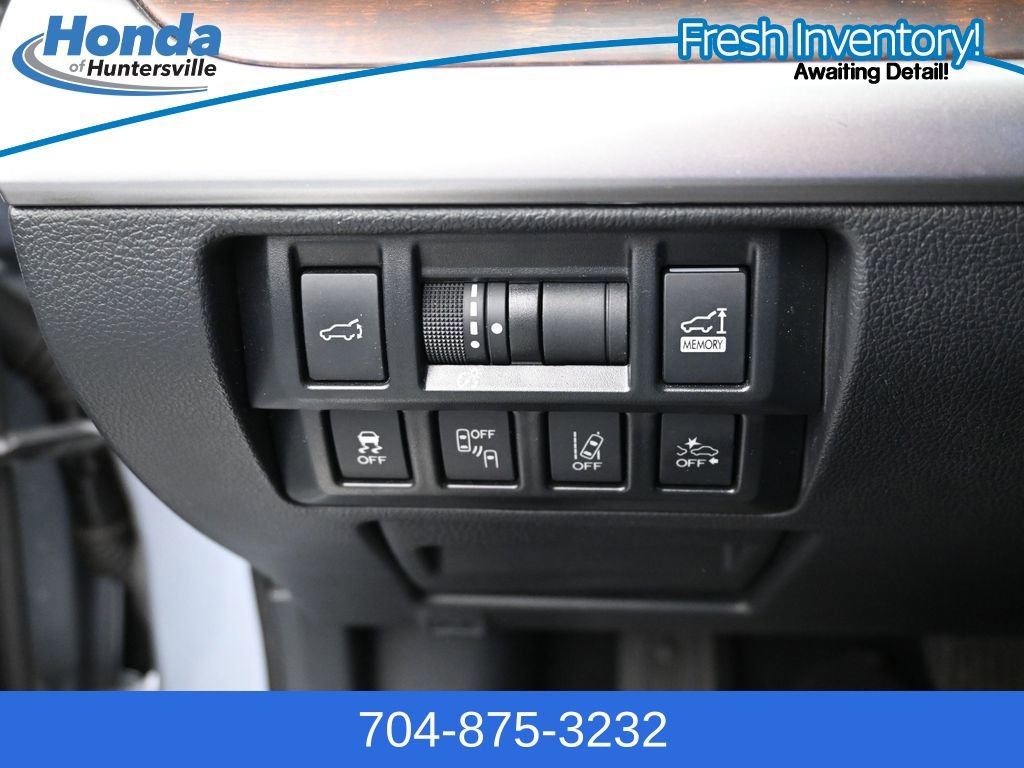 Used 2019 Subaru Outback 2.5i Limited AWD/4WD image 12