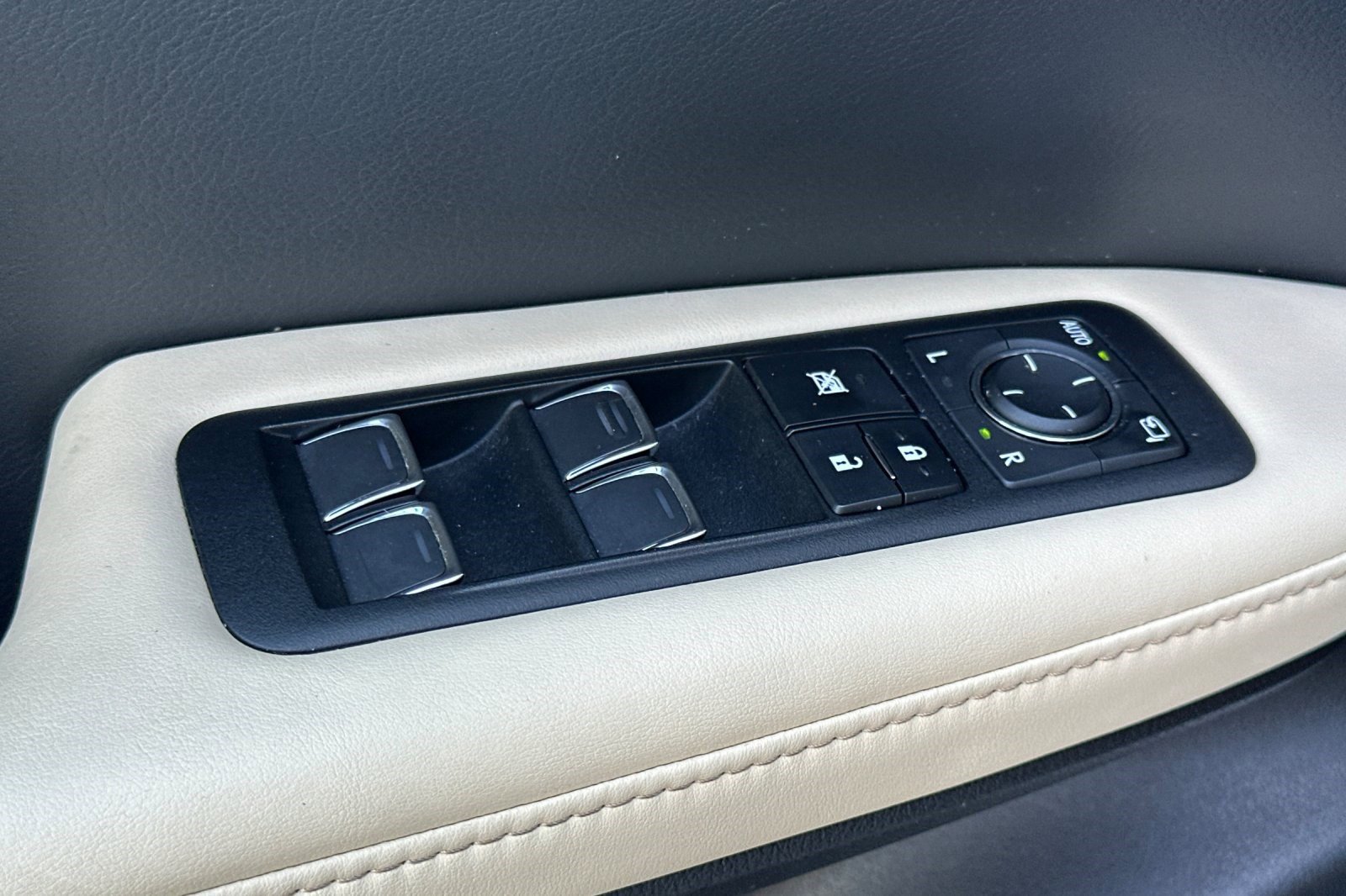 Certified 2022 Lexus RX 450h AWD w/ Premium Package image 13