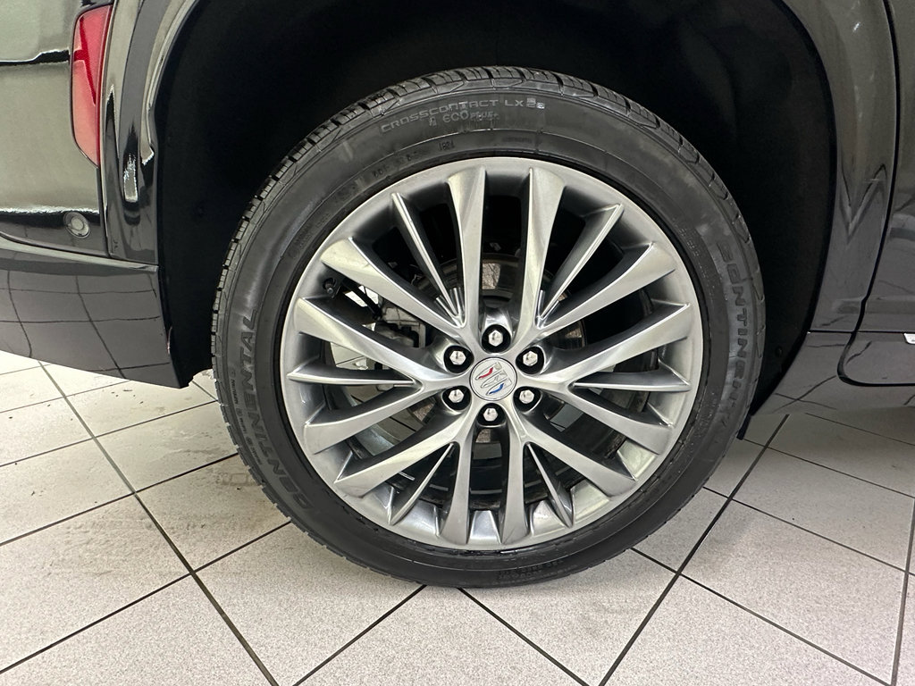 Certified 2025 Buick Enclave Avenir image 14