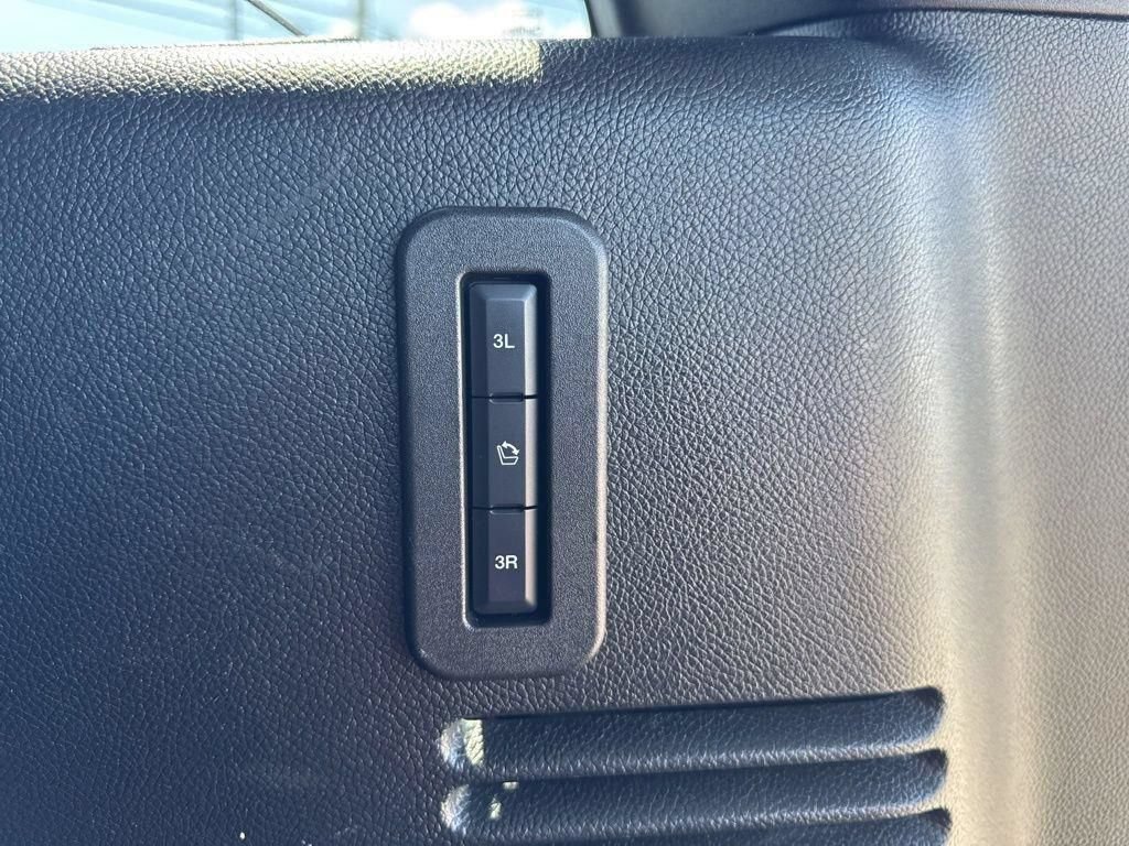 Used 2017 Lincoln Navigator L Reserve AWD/4WD image 11