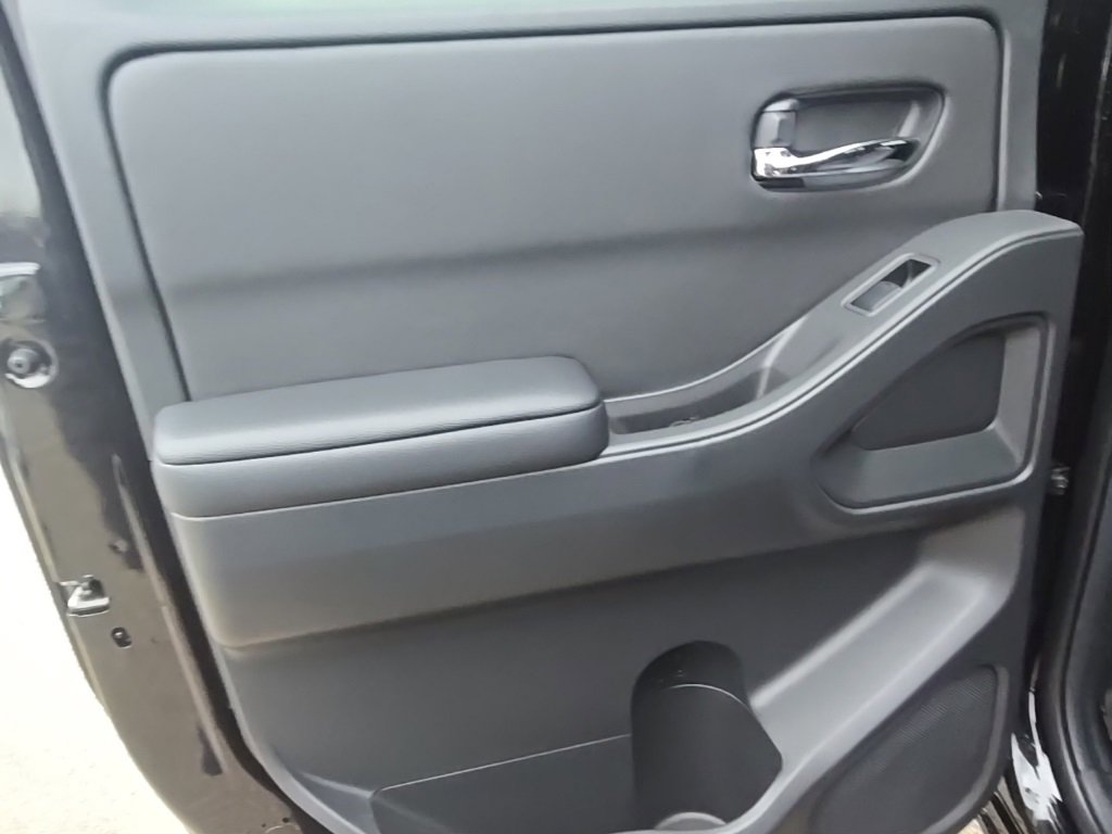 New 2026 Nissan Frontier SV image 38