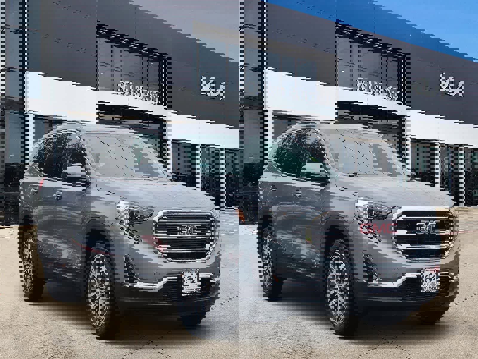 Used 2019 GMC Terrain SLT w/ Preferred Package FWD image 3