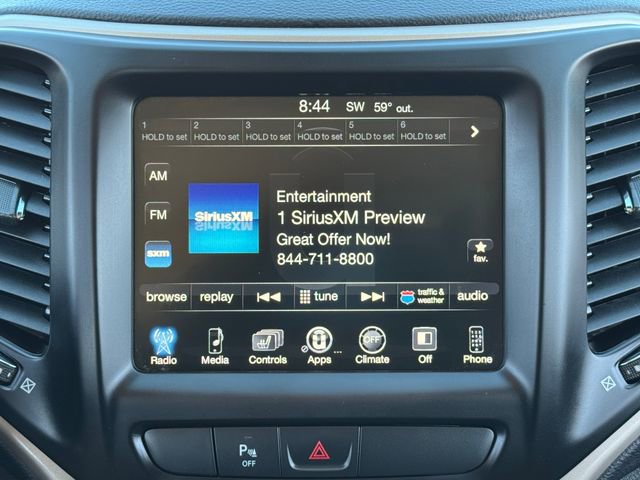 Used 2018 Jeep Cherokee Limited AWD/4WD image 13