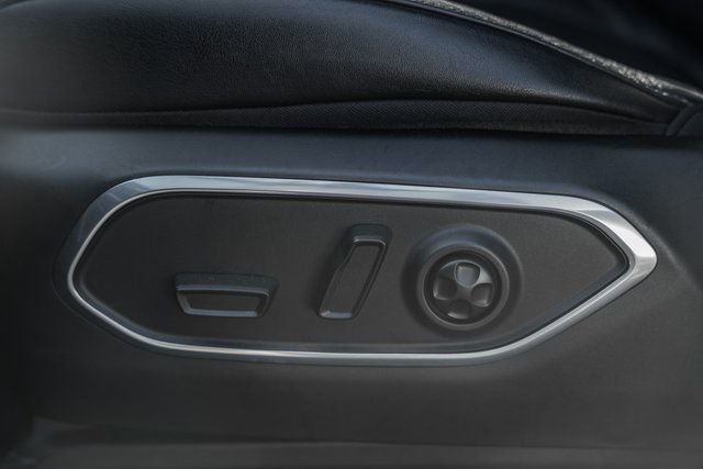 Used 2024 Jeep Wagoneer L Series III w/ Flexible Seating Group image 24