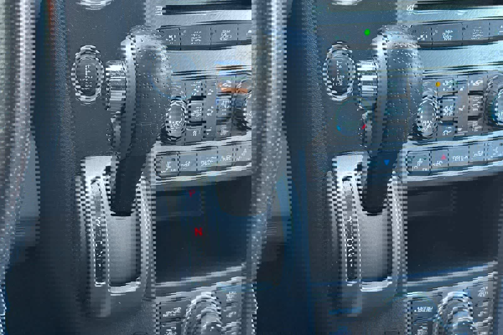 Used 2013 Honda Pilot Touring image 23