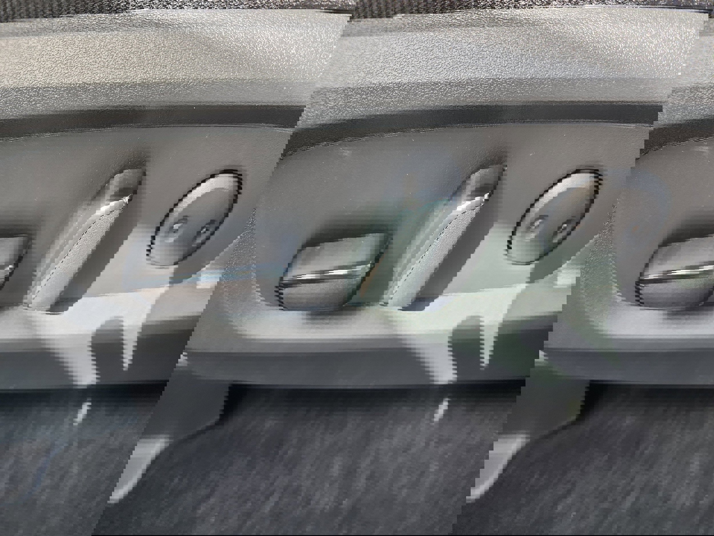 New 2025 Nissan Pathfinder SV w/ Black Appearance Package image 12