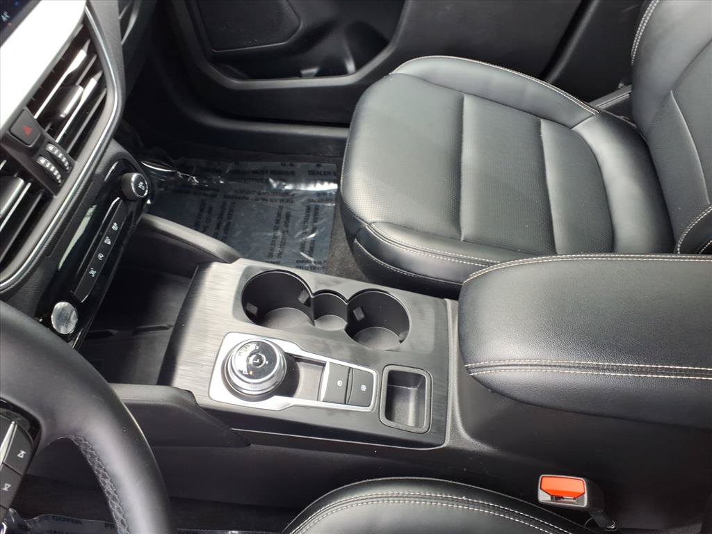 Used 2025 Ford Escape Platinum AWD/4WD image 14