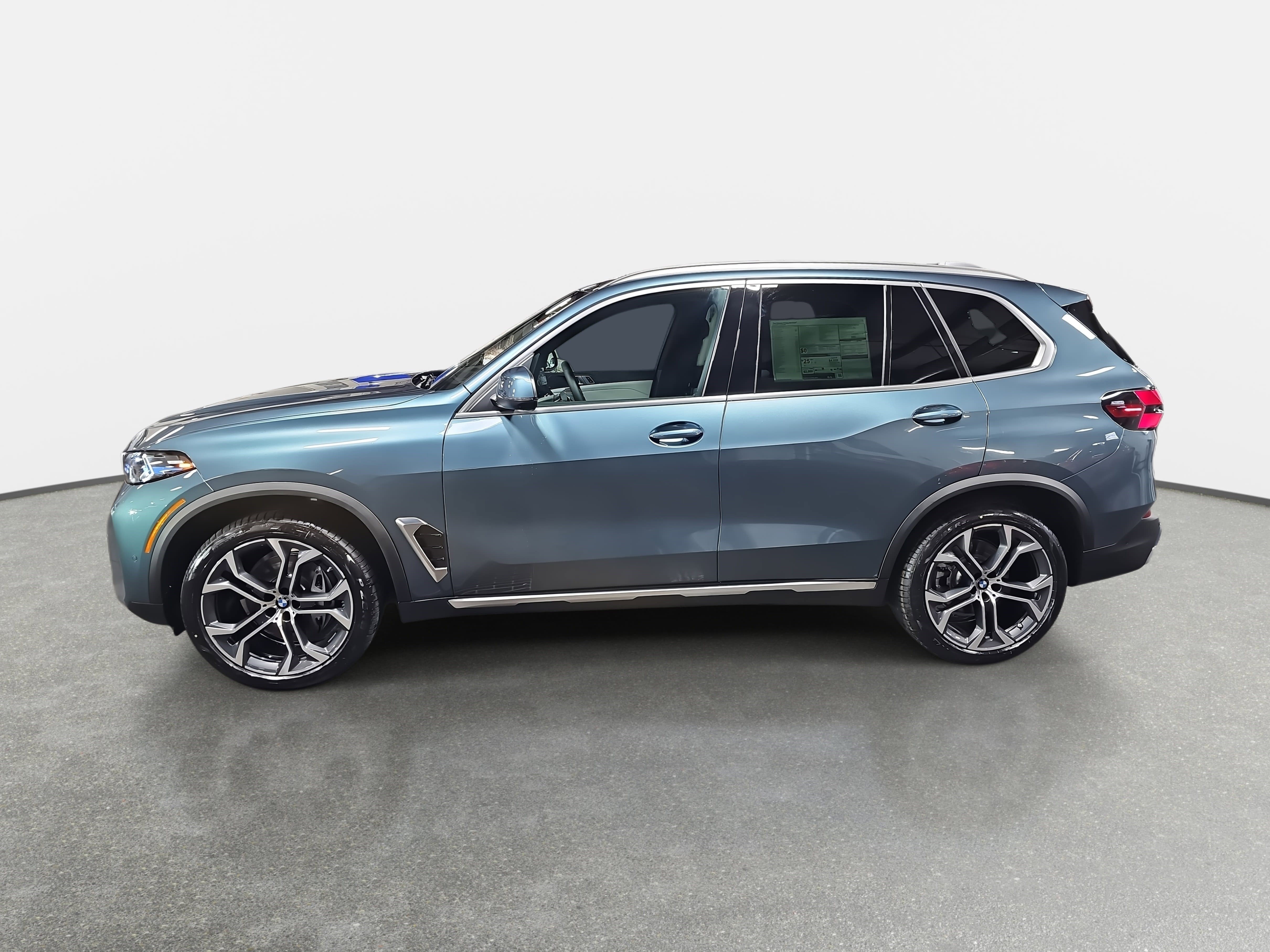 New 2026 BMW X5 xDrive40i w/ Climate Comfort Package image 7