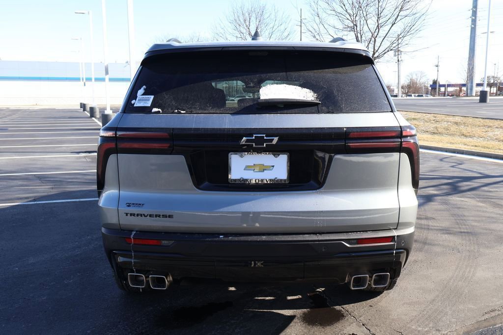 New 2026 Chevrolet Traverse LT w/ Midnight/Sport Edition FWD image 6